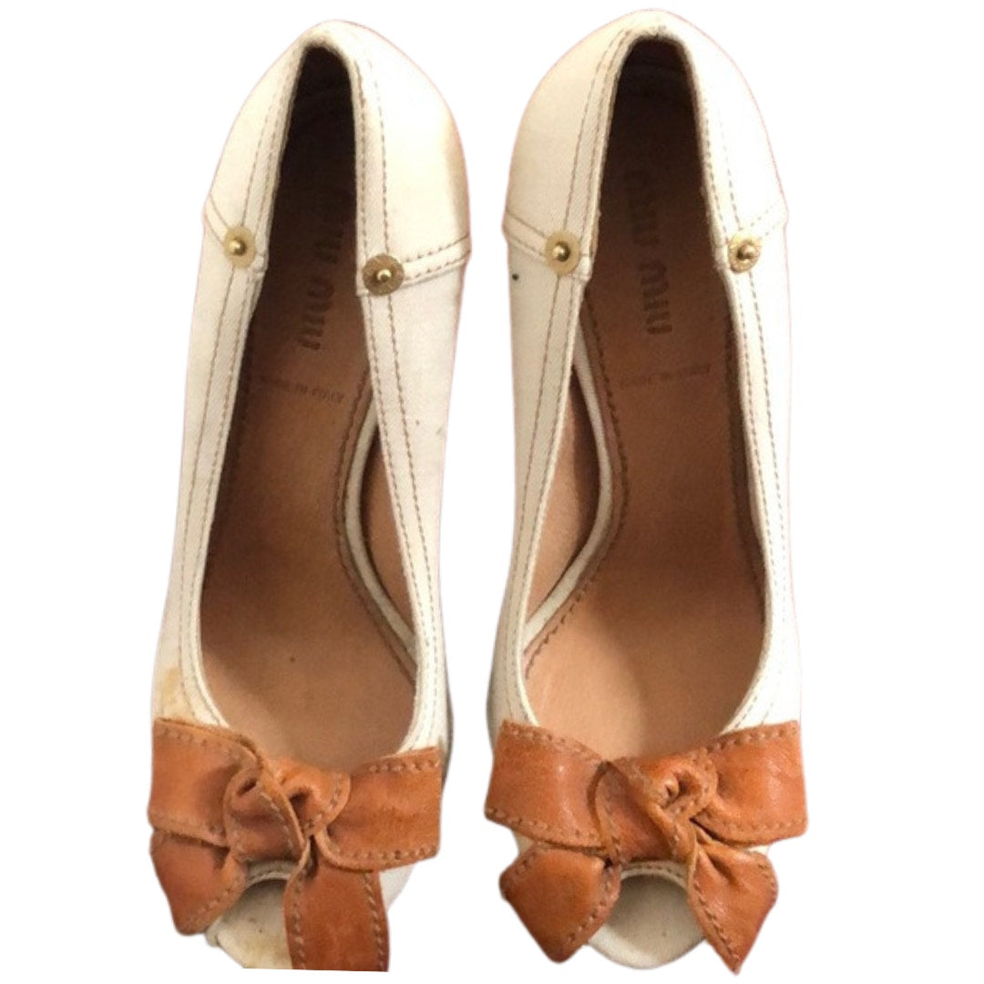 Miu Miu Chambray and Leather Low Heel in Ivory Size 8 / 38 EU