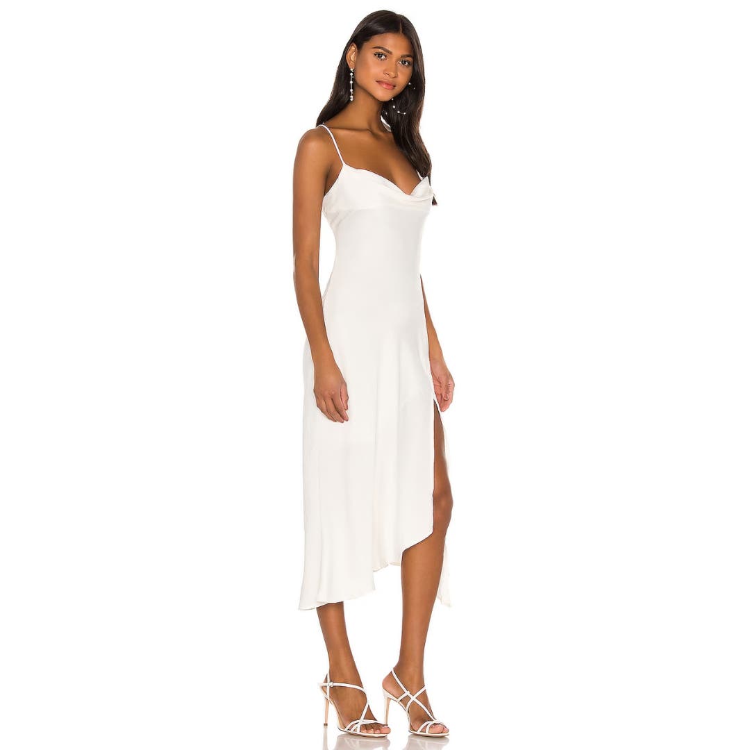 ASTR Gaia Dress in Off White NWOT Size Medium