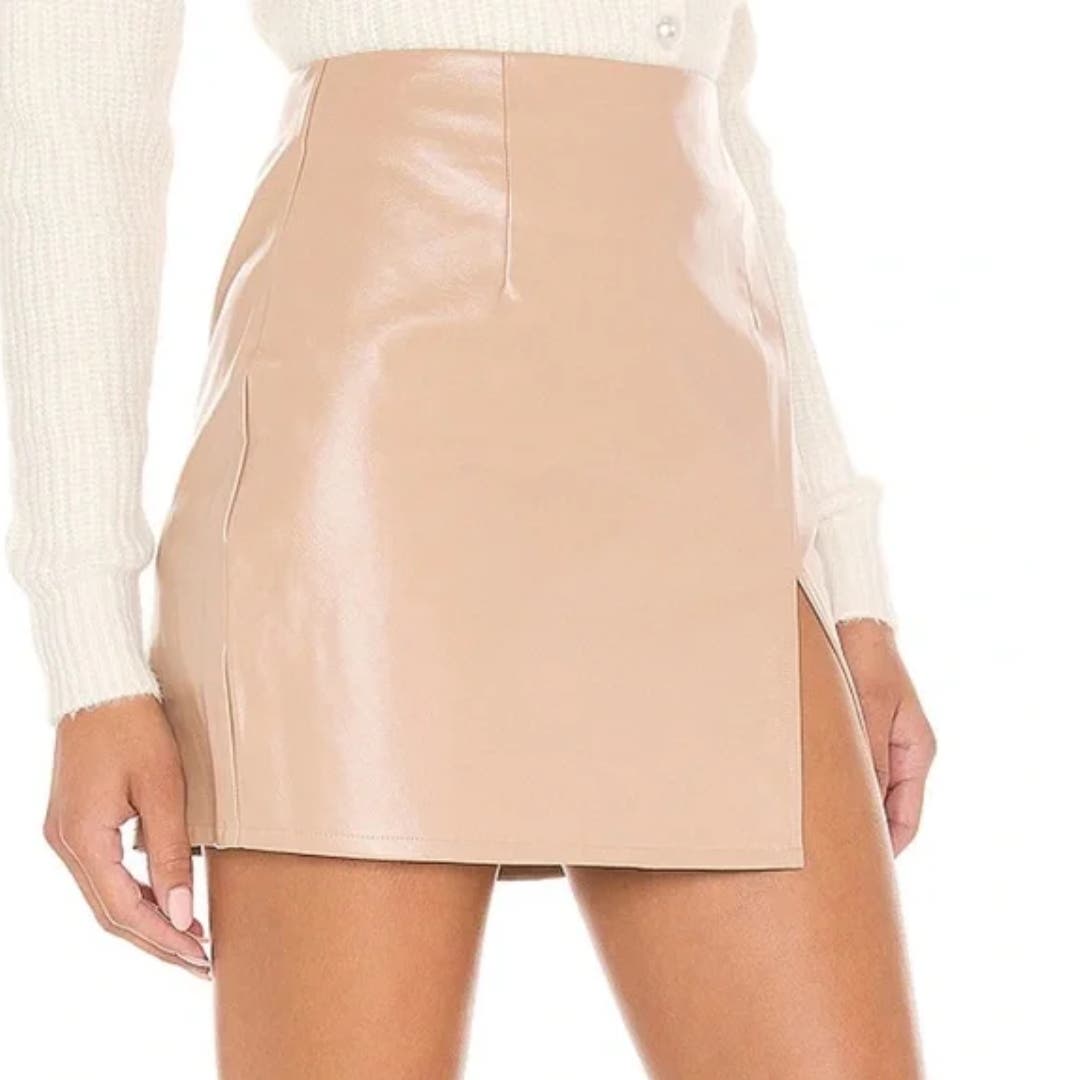 Superdown Trinity Vegan Leather Mini Skirt in Nude NWOT Size Small