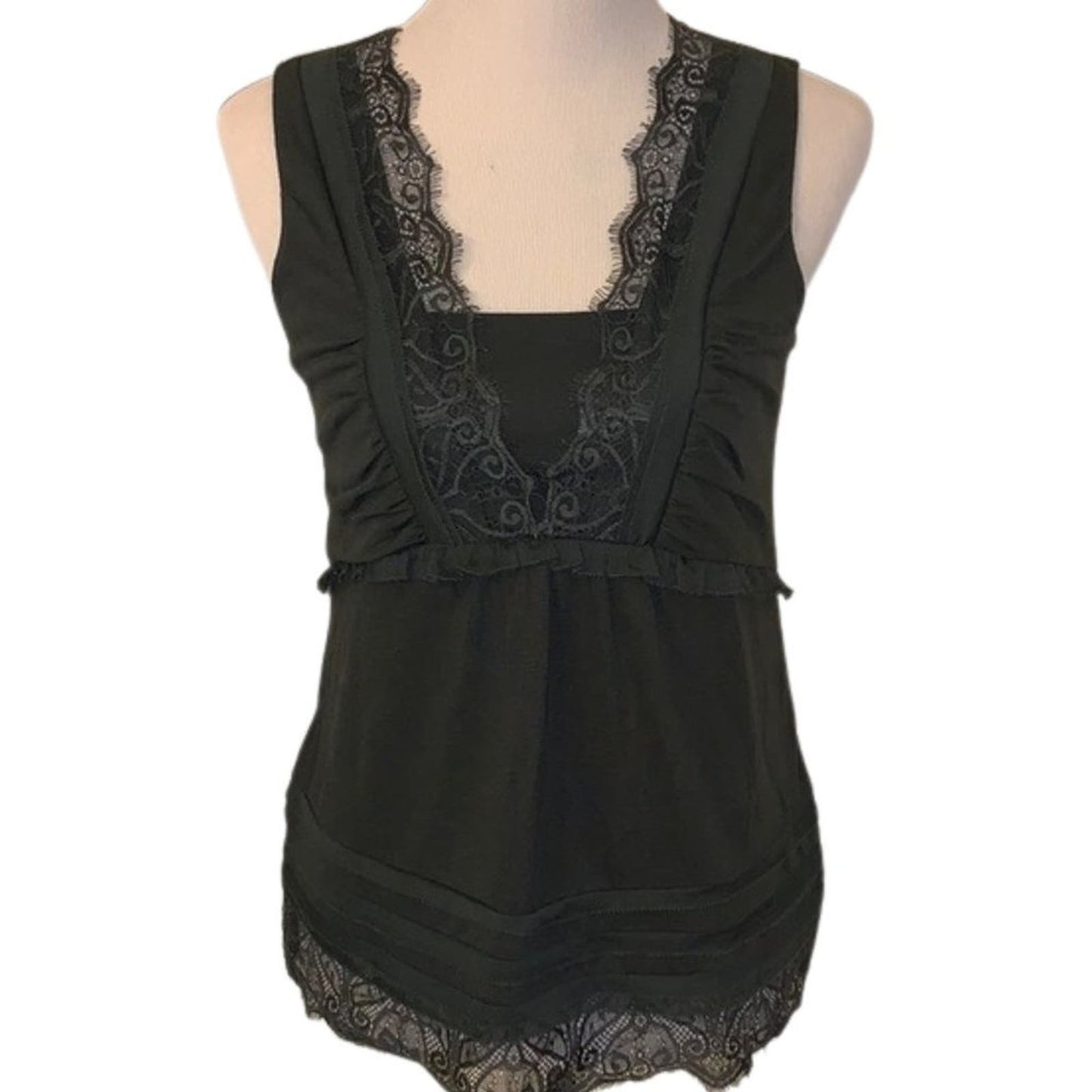 White House Black Market WHBM Military Green Lace Trim Tank NWT Size XXS